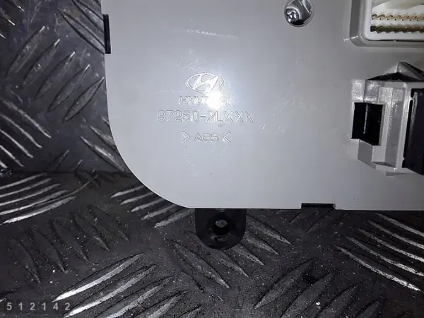 Hyundai Klimasteuermodul OEM 972502LXXX - Gebraucht image 3