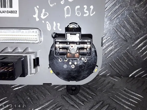 Hyundai Klimasteuermodul OEM 972502LXXX - Gebraucht image 6