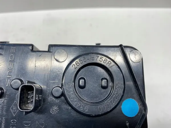 Luz de Reversa Derecha Opel Vivaro II B 2014- image 9