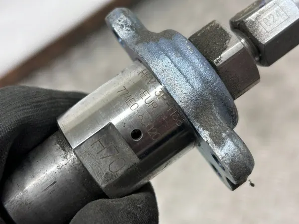 Toyota Mirai ruiskutusosat OEM 77AE062020 image 8