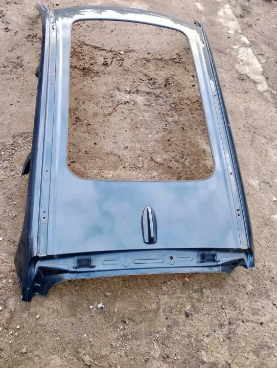 Volvo XC60 II katoneljännespaneeli OEM MIJ33250 image 3