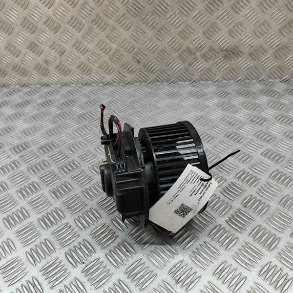 Renault OE 7701067982 Motor de aquecimento image 3