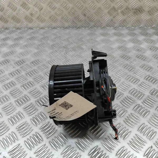 Renault OE 7701067982 Motor de aquecimento image 5