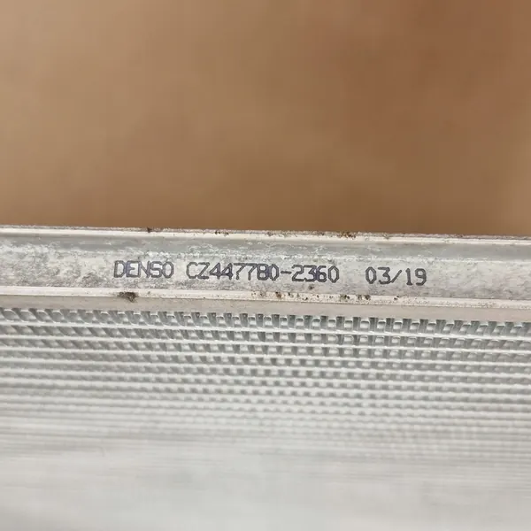 AC-kondensaattori Toyota C-HR Corolla E21 Prius UX Swace image 3