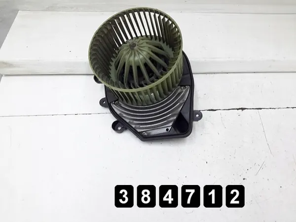 VW Passat Lämmityspuhallin OEM AM-384712 Käytetty image 4