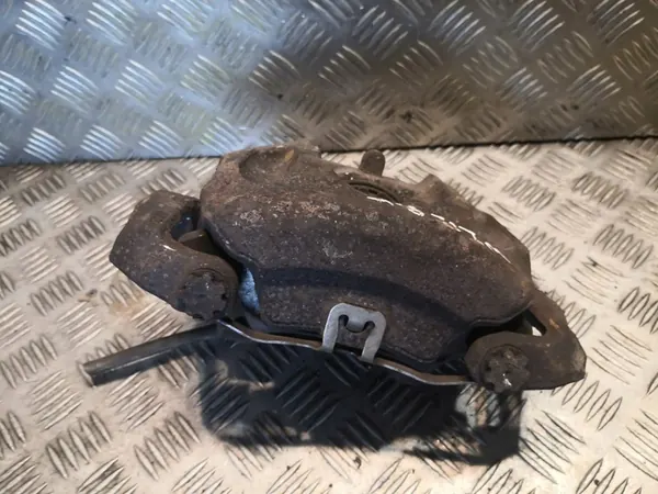 Mercedes-Benz E W212 Vasemman etujarrusatula image 2