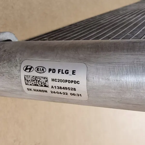 Hyundai AC-kondensor OEM 30^VZ 97606J7300 - Begagnad image 3