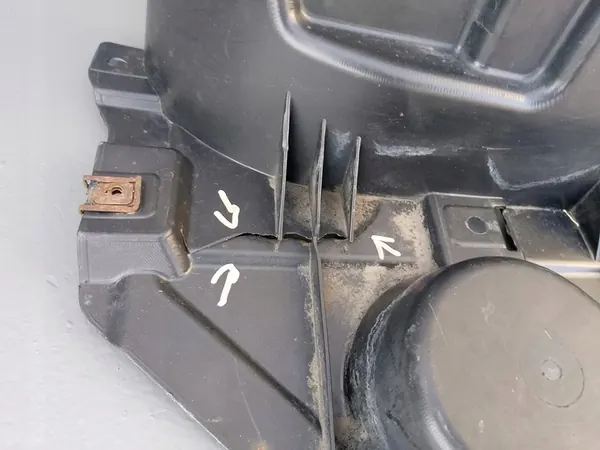 BMW X1 E84 2009- Front Left Wheel Arch 75965010 image 4