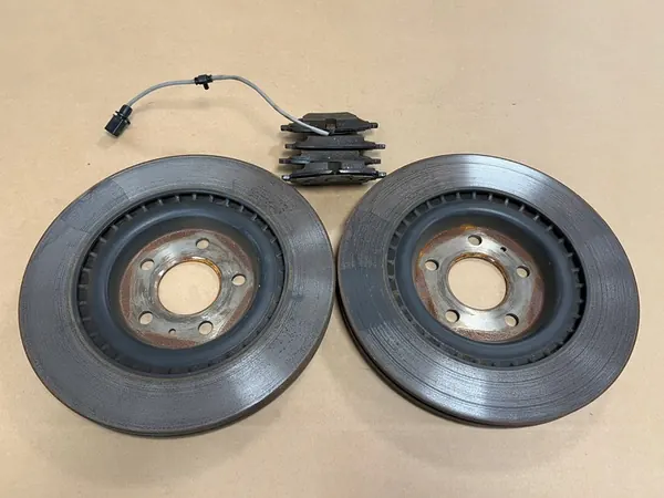 Discos de Freio Traseiros AUDI Q5 80A 330 mm 80A615601C image 6