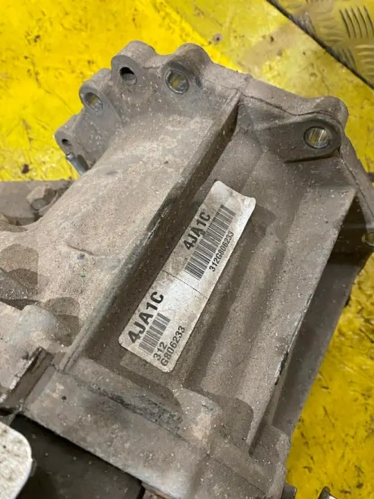Réducteur de boîte Nissan Navara D23 2.3 OEM 4JA1C image 4