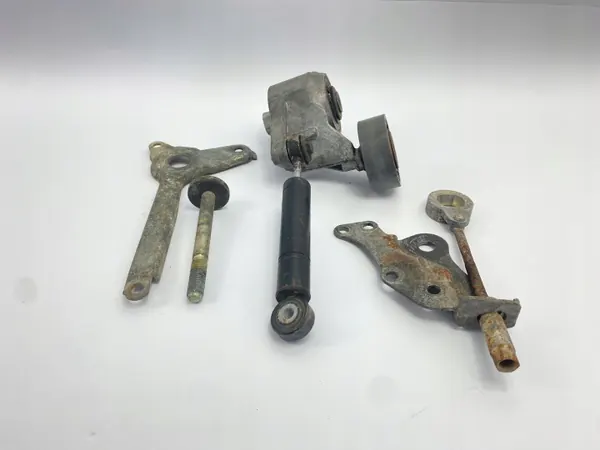 Tensor de Correa Mercedes W124 OEM 1032021140 image 3