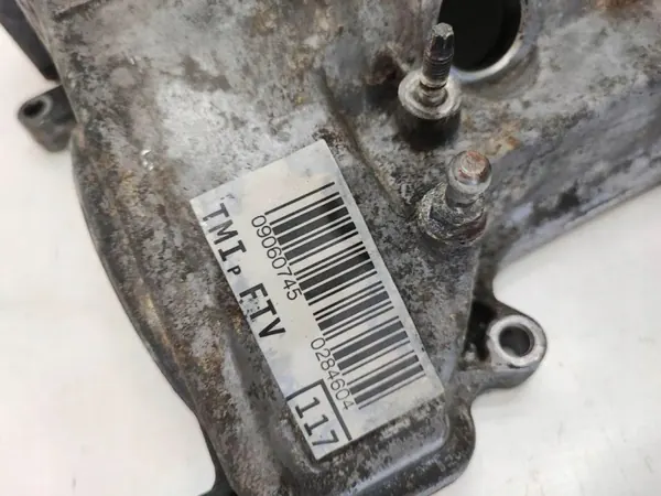 Tampa de balancim OEM 112010R011 para Toyota Avensis image 3
