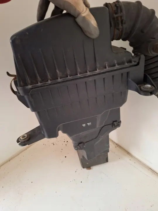 Luftfiltergehäuse OEM 28112-1P100 für Kia Venga image 3