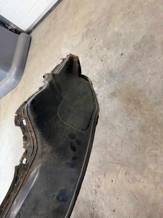 Front Right Wheel Arch Mercedes S-Class W126 1980-1991 OEM image 6