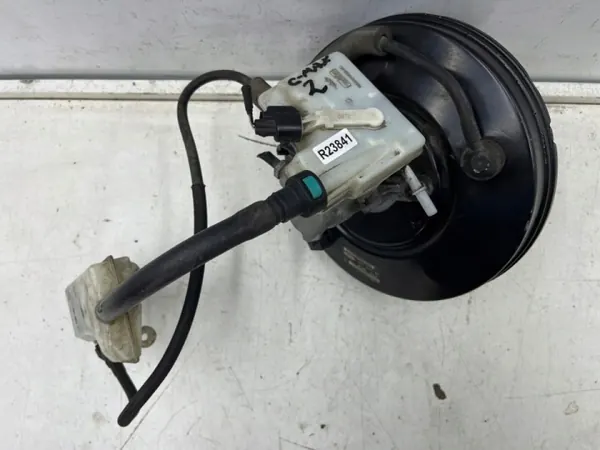 Pompe à frein Ford C-Max MK2 OEM AV61-2B195-KE image 3
