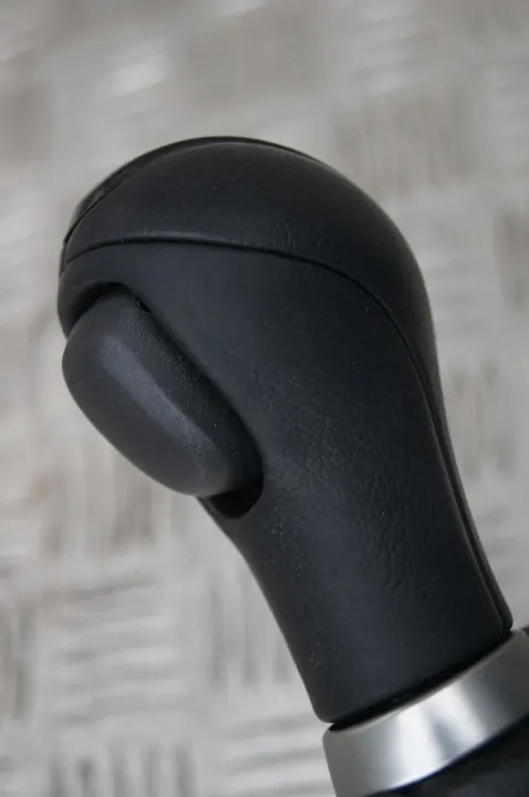 Infiniti QX70 FX50 Schaltknauf-Manschette OEM image 7