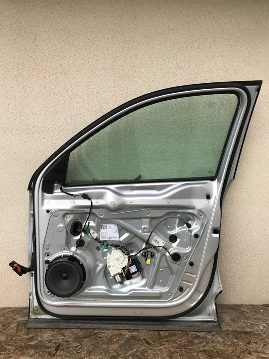 Höger framdörr Volkswagen Tiguan 5N komplett OEM image 3