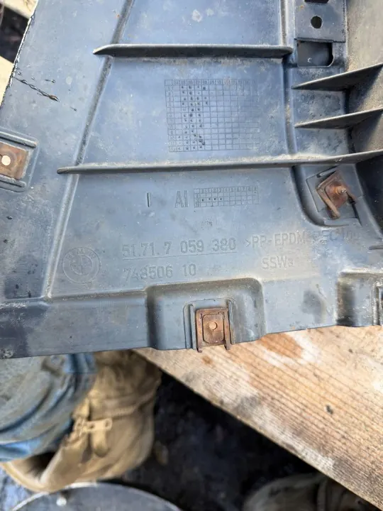 Aile avant droite BMW 3 E90 OEM 7059380 image 4