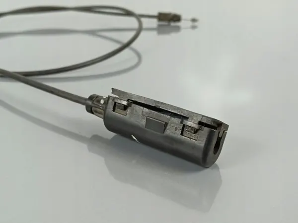 Linha de grade Dodge OE FOB33918 Usado image 3