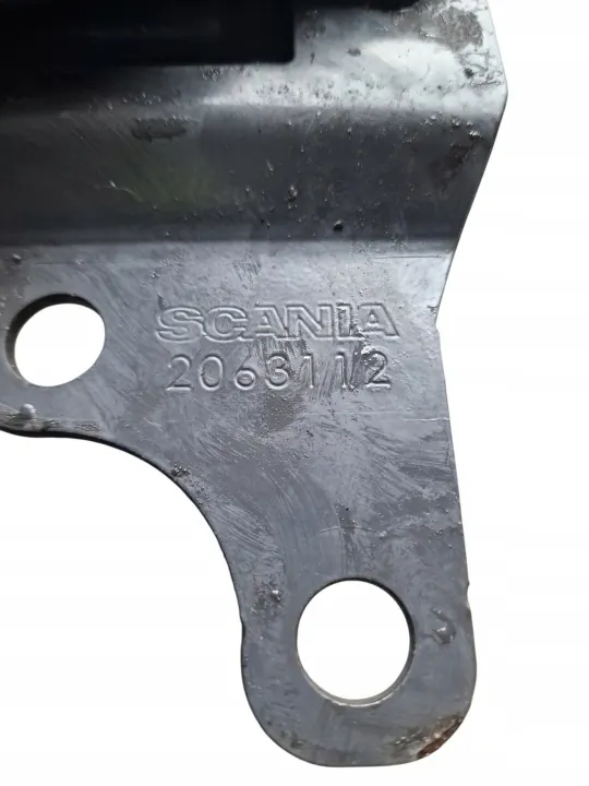 Scania Servolenkungsbehälter Halterung OEM 2063112 image 4