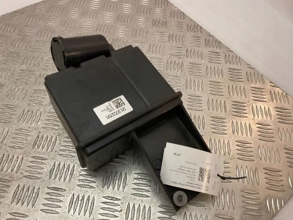 Filtro de carbón Volvo XC90 2020 OEM 31372291 image 4