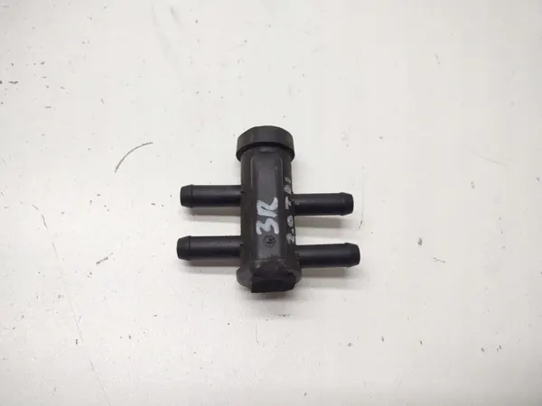 Soupape de distribution carburant OEM 8T0127247C Audi image 2