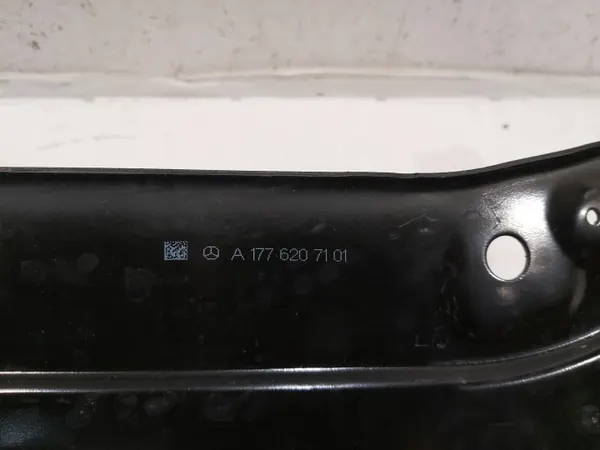 Soporte motor OEM A1776268100 para Mercedes CLA/GLA image 4