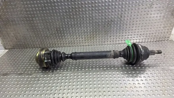 Demi-arbre avant droit OEM S26372043 pour Audi TT 8N image 4