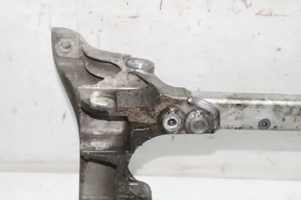 Maserati Ghibli 2017 Voorste subframe OEM 670001482 image 7