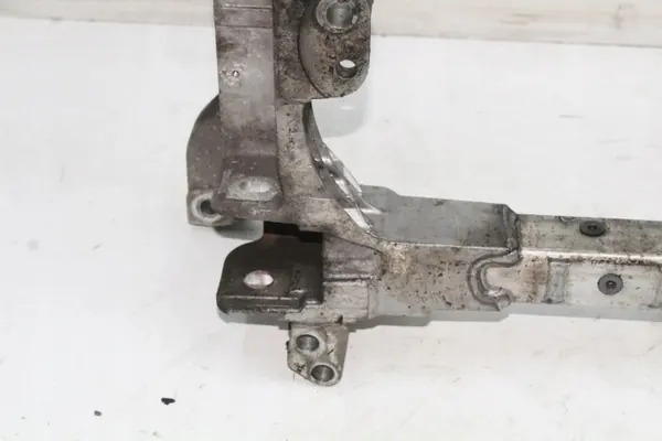 Maserati Ghibli 2017 Voorste subframe OEM 670001482 image 8