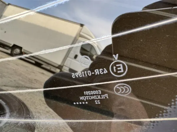 Heckglas Beheizt OEM SZYBA KAROSERYJNA Mercedes CLA image 8