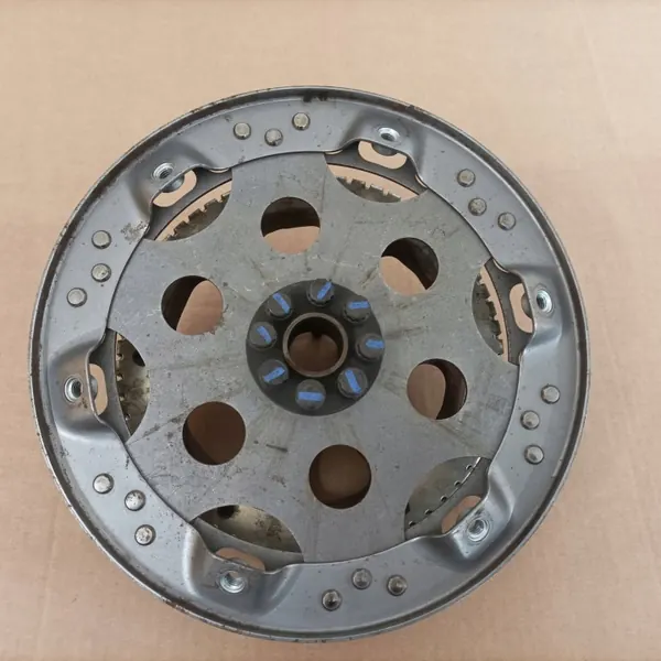 Pignon de vilebrequin OEM 2758007313 pour Alfa Romeo Stelvio image 2