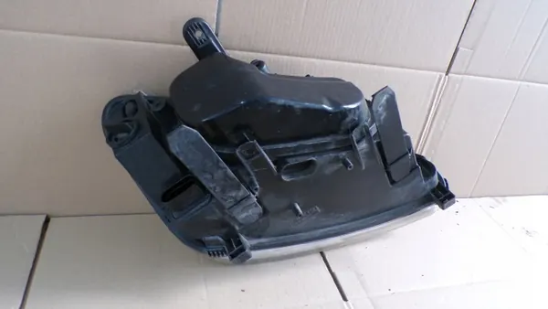 C-MAX 1 I Vasen etuvalon OEM - Käytetty osa image 10
