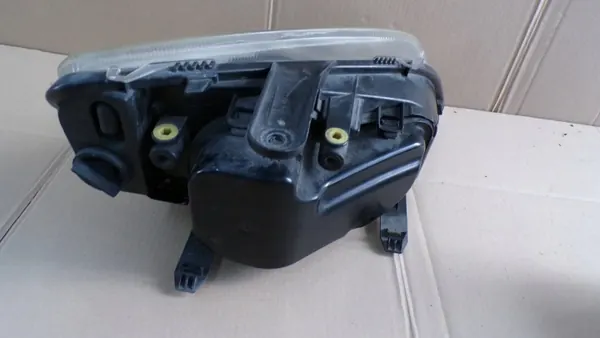C-MAX 1 I Vasen etuvalon OEM - Käytetty osa image 6