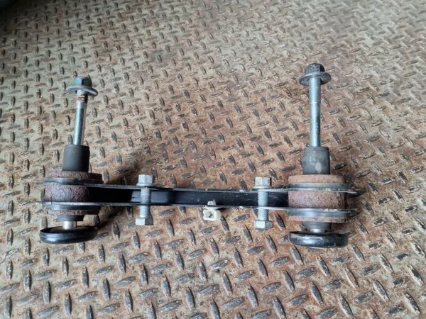 Achterdifferentieelbevestiging OEM PES4120 - Dacia OE image 3