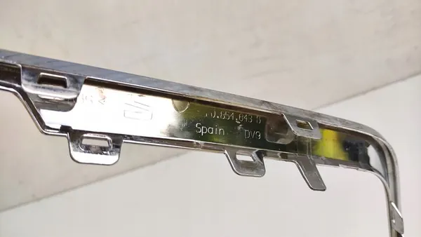 SEAT IBIZA V 6F0 17- Front Chrome Frame (AT62) image 9