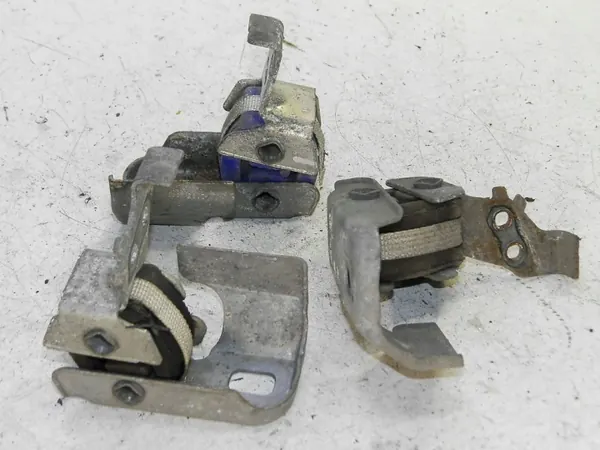 Pakoputken kiinnitys OEM 20650002*2 Renault Fluence image 2