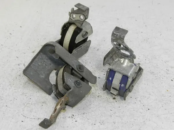 Pakoputken kiinnitys OEM 20650002*2 Renault Fluence image 4