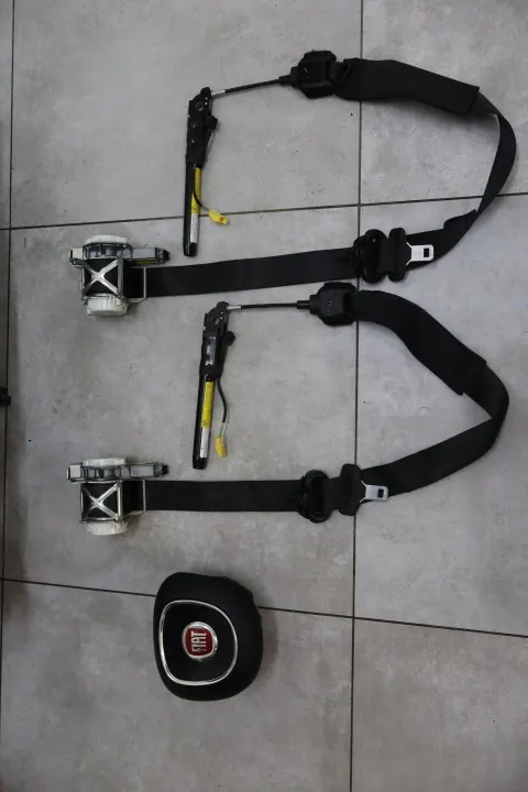 Fiat 500L instrumentpanel airbag OEM BNE3621 image 3