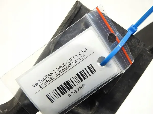 Scivolo paraurti posteriore VW Touran 1T3 Lift 1T0807454 image 4