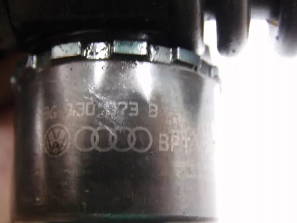 OEM 03G130073B spolarpump för VW/Audi 2.0TDI image 5