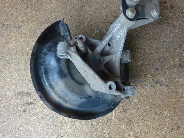 SKODA YETI Braccio Posteriore Sinistro 1K0505225H image 5