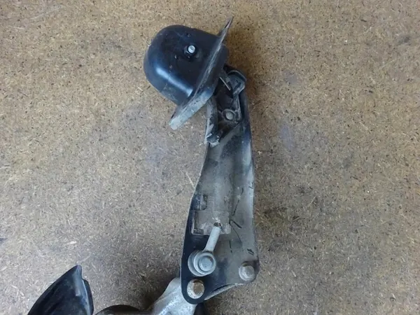 SKODA YETI Braccio Posteriore Sinistro 1K0505225H image 6