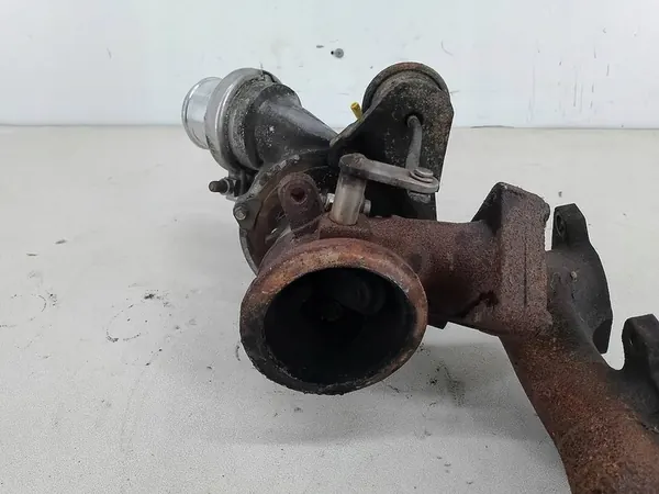 Turbina con Colector Mercedes-Benz Sprinter W903 2.2 CDI A6110961499 image 3