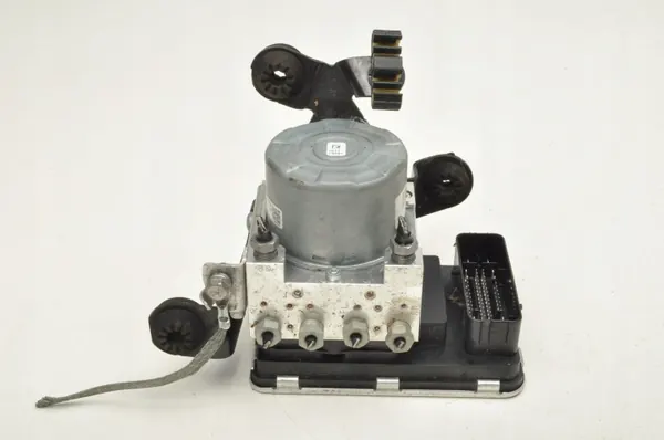 Pompe ABS OEM 32214772 pour Volvo V60 II S60 III image 2