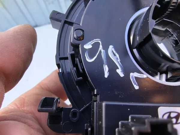 HYUNDAI TUCSON 3 AIRBAG ROLLER 93480-1Y000 image 4