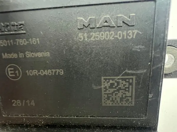 Relé bujía MAN OEM 51259020137 Usado image 3