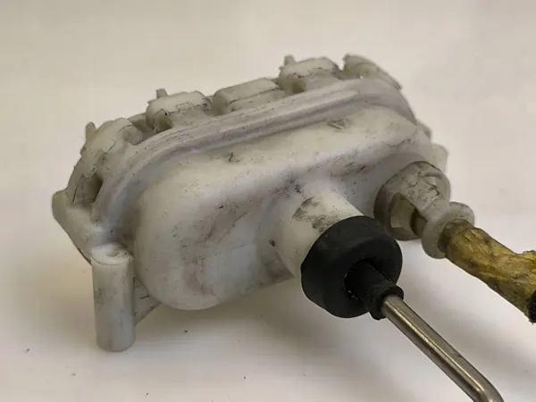 Pompe de verrouillage central OEM 4A0862153 Audi A8 S8 D2 image 3