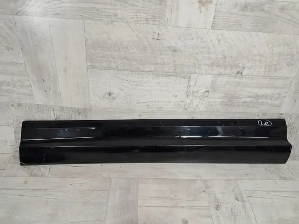 Audi Q8 4M8 Deurlijst Links Voor OEM 4M8853959D image 2
