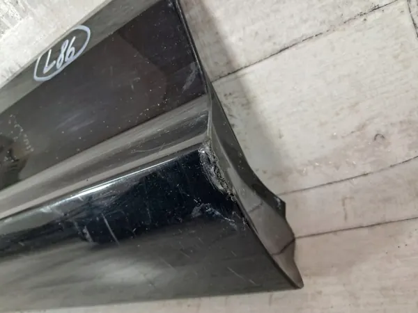 Audi Q8 4M8 Deurlijst Links Voor OEM 4M8853959D image 3